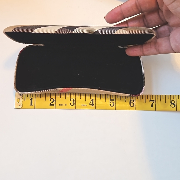 Burberry Nova Check Eyeglasses Sunglasses Case - Picture 6 of 8
